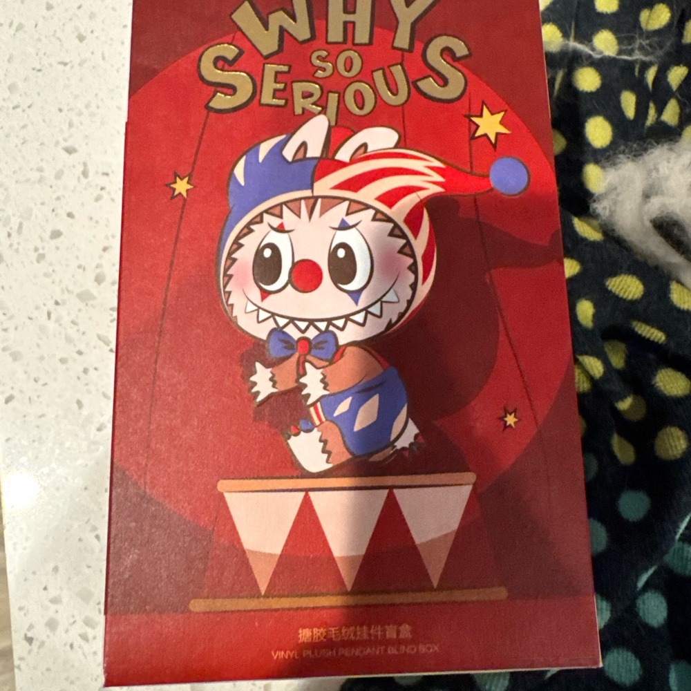 Lumino Feast Authentic NIB Why So Serious  Vinyl plush - Picture 4 of 4